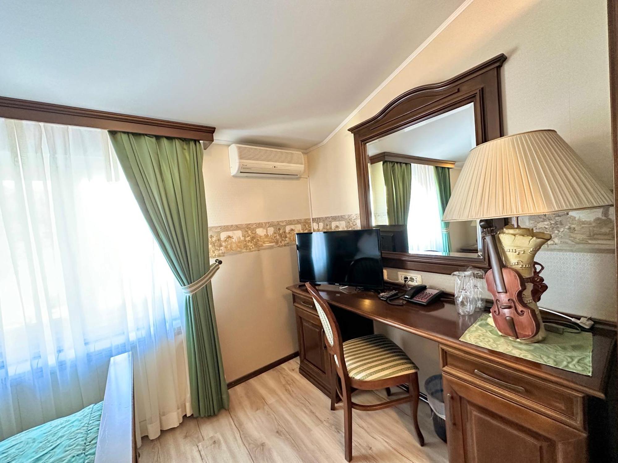 Hotel Boutique Grahor 4*